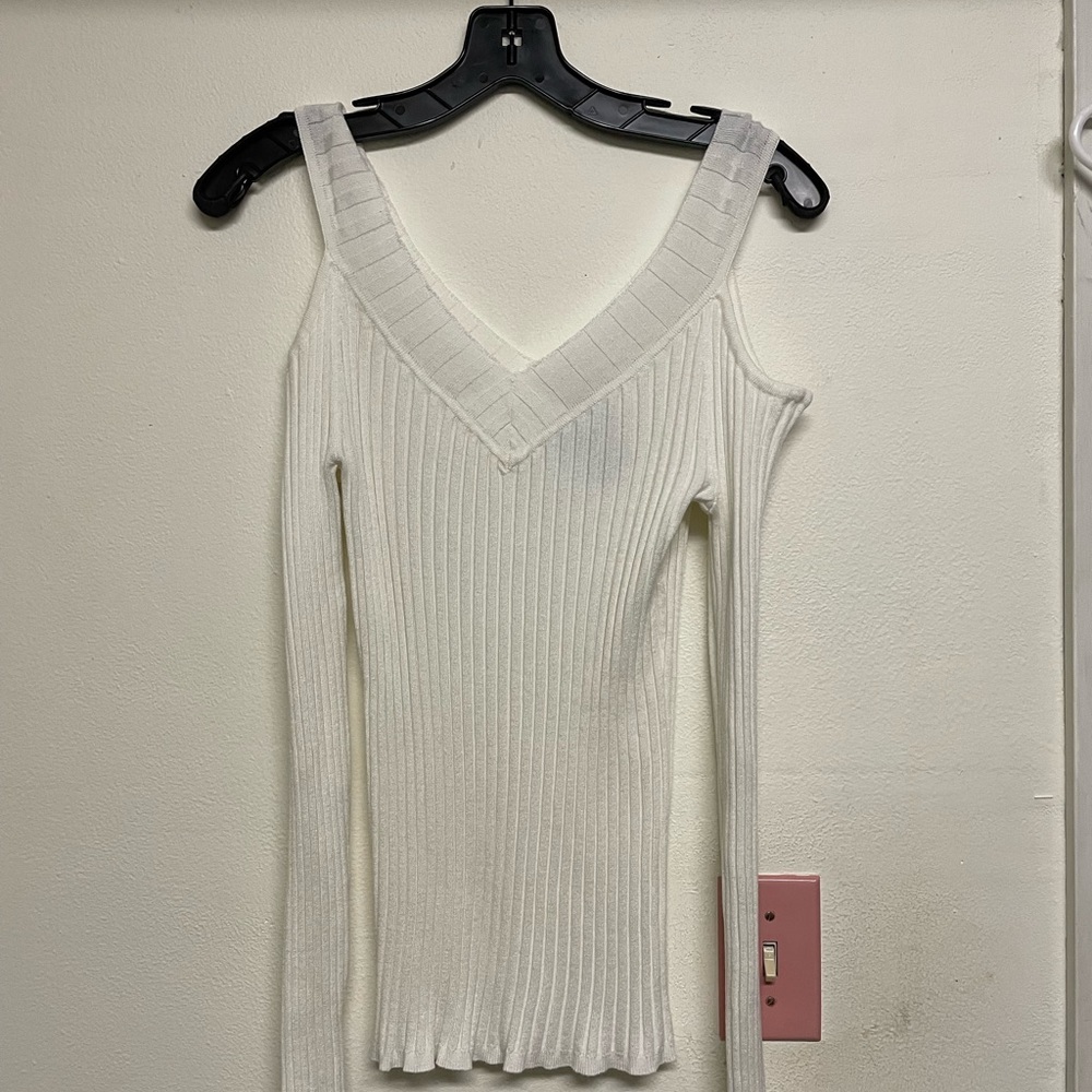 Junior Top Off Shoulder